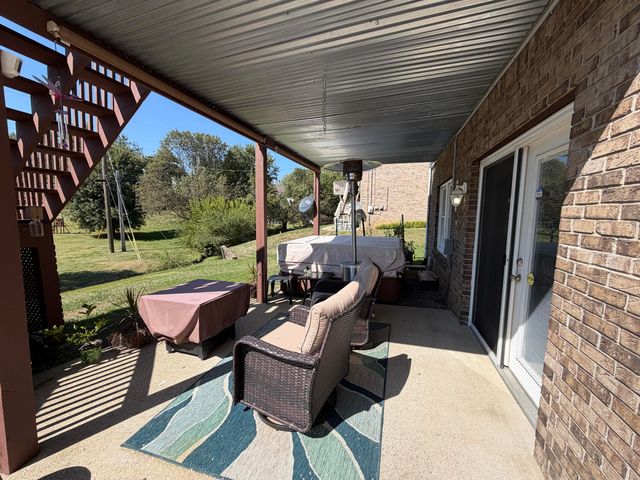 145 Shanahan Lane, Winchester, KY 40391