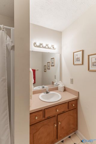 111 Sycamore Place, Athens, AL 35611