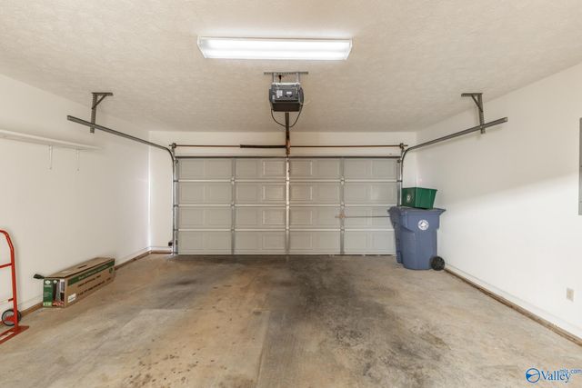 111 Sycamore Place, Athens, AL 35611