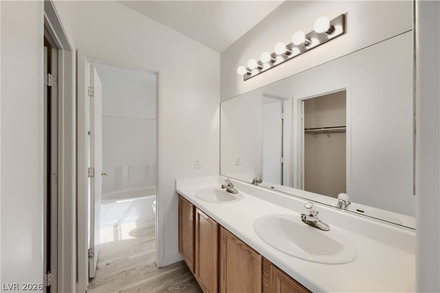 5944 Trickling Descent Street 101, Henderson, NV 89011