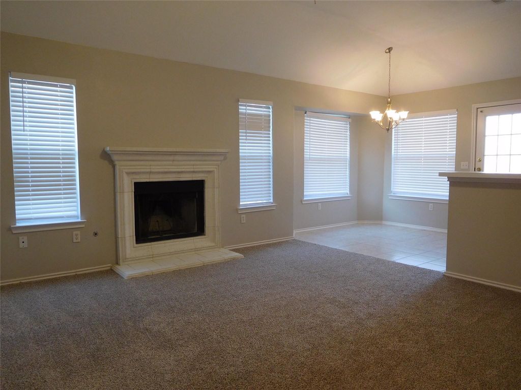 1507 Cindy CT, Round Rock, TX 78664