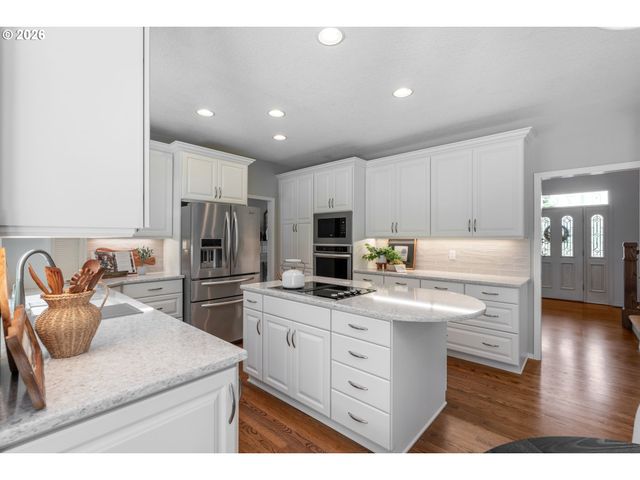 17011 Ne 41ST Cir, Vancouver, WA 98682