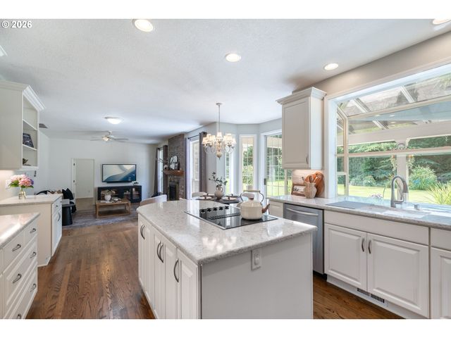 17011 Ne 41ST Cir, Vancouver, WA 98682