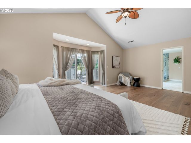 17011 Ne 41ST Cir, Vancouver, WA 98682
