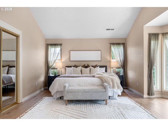17011 Ne 41ST Cir, Vancouver, WA 98682