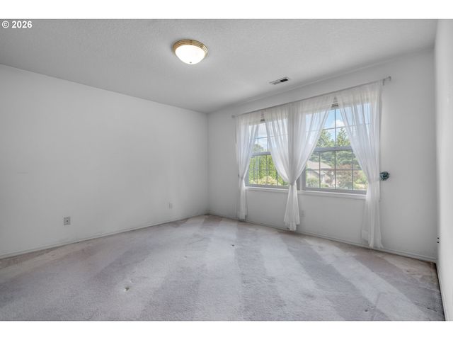 17011 Ne 41ST Cir, Vancouver, WA 98682