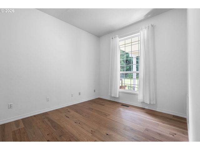 17011 Ne 41ST Cir, Vancouver, WA 98682
