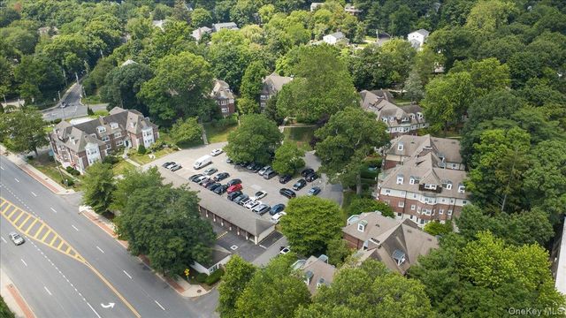 13 Campus Place SL, Scarsdale, NY 10583