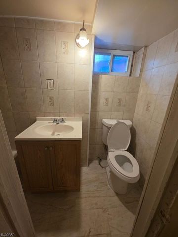 51 Rollinson St, West Orange Twp., NJ 07052