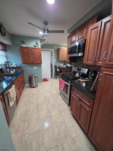 51 Rollinson St, West Orange Twp., NJ 07052