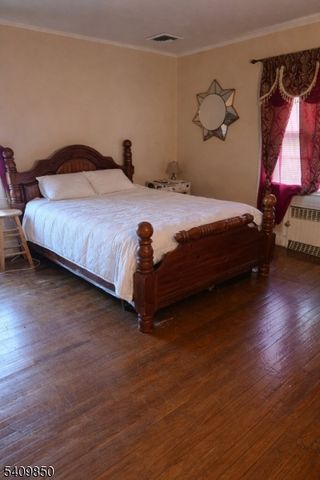 51 Rollinson St, West Orange Twp., NJ 07052