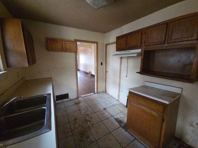11 Cornwell Street, Emmett Twp, MI 49014