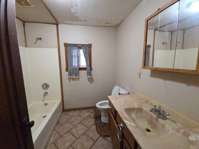 11 Cornwell Street, Emmett Twp, MI 49014