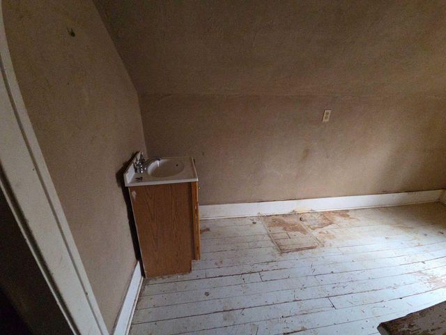 11 Cornwell Street, Emmett Twp, MI 49014