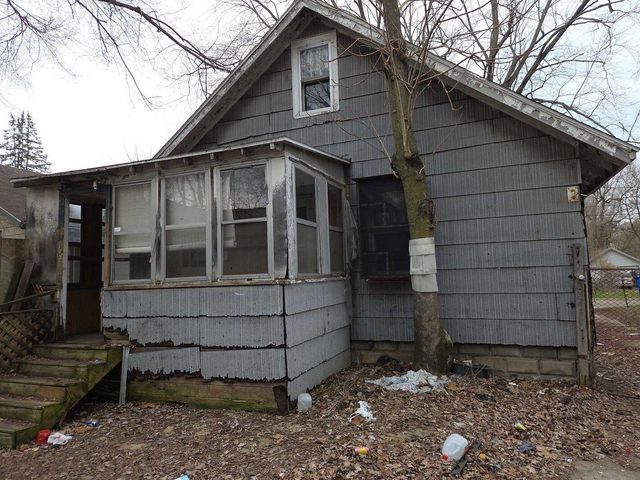 11 Cornwell Street, Emmett Twp, MI 49014