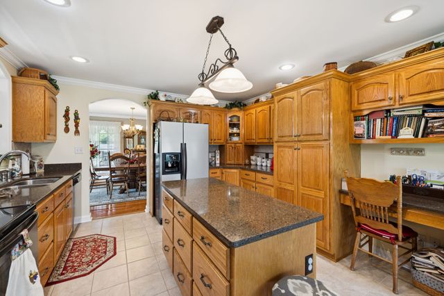 107 Sugar Tree Rd, Pulaski, TN 38478