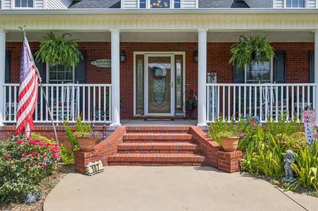 107 Sugar Tree Rd, Pulaski, TN 38478