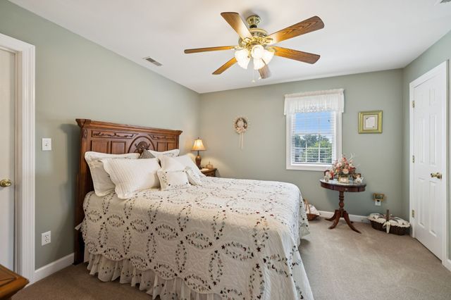 107 Sugar Tree Rd, Pulaski, TN 38478