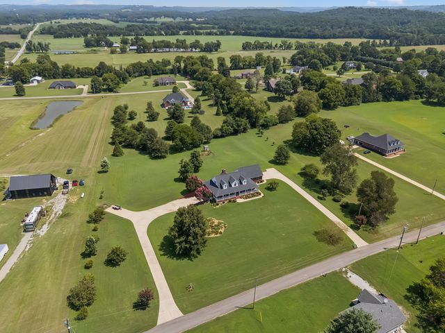 107 Sugar Tree Rd, Pulaski, TN 38478