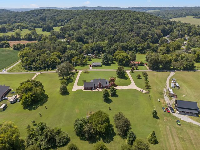 107 Sugar Tree Rd, Pulaski, TN 38478