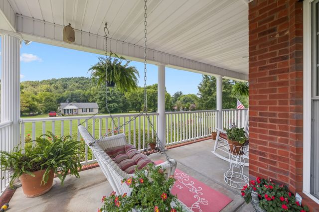 107 Sugar Tree Rd, Pulaski, TN 38478