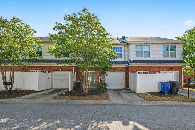 2818 Village Trace, Atlanta, GA 30344