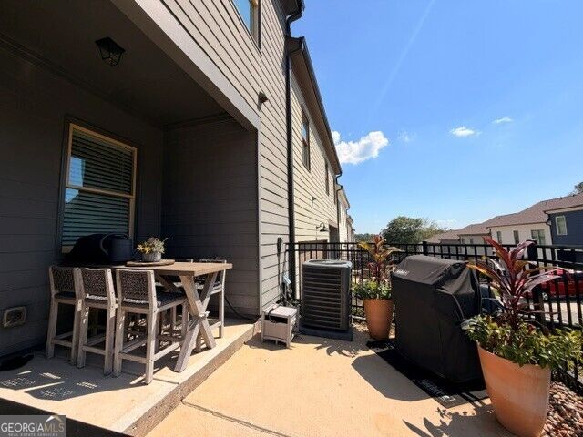 5611 Pine Street, Flowery Branch, GA 30542