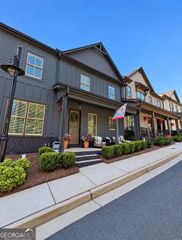 5611 Pine Street, Flowery Branch, GA 30542