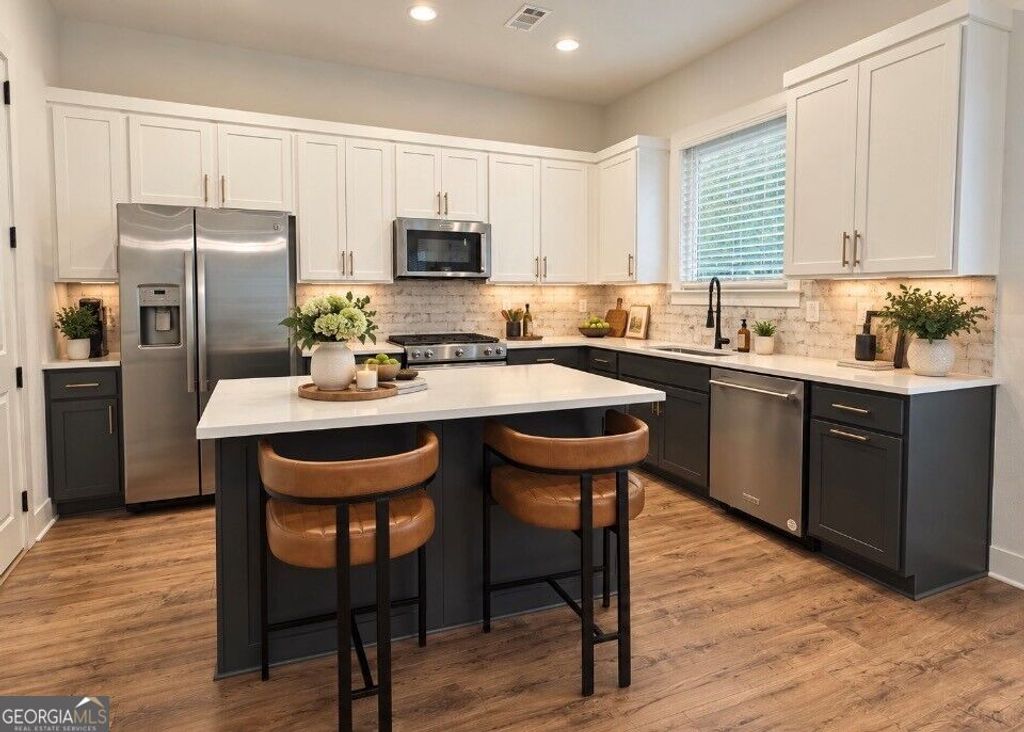 5611 Pine Street, Flowery Branch, GA 30542 — photo 4