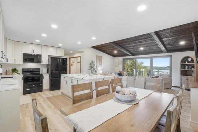 767 Mallalieu Drive, Hudson, WI 54016