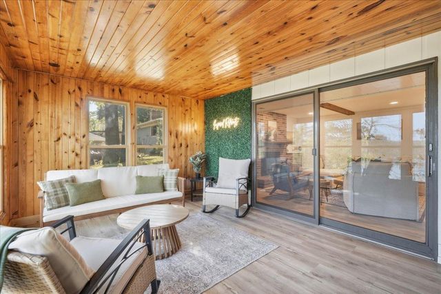 767 Mallalieu Drive, Hudson, WI 54016