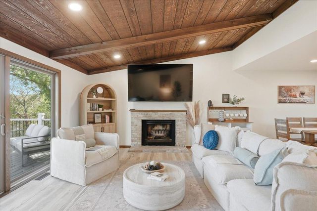 767 Mallalieu Drive, Hudson, WI 54016