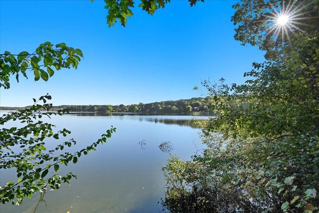 767 Mallalieu Drive, Hudson, WI 54016