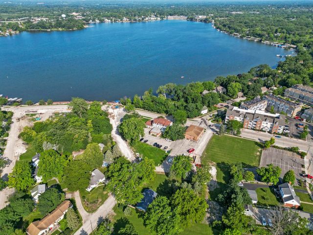 105 & 83 W Main Street, Lake Zurich, IL 60047