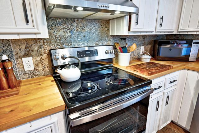 30218 Greenwood Street, Magnolia, TX 77355