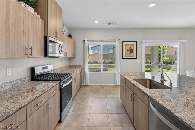 7180 Woodrow Ranch Street, Las Vegas, NV 89166