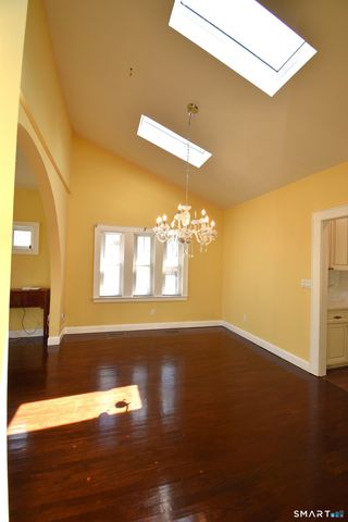 292 Naugatuck Avenue, Milford, CT 06460