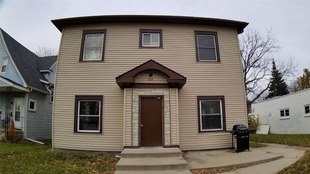 222 5th Avenue SW, Cedar Rapids, IA 52404