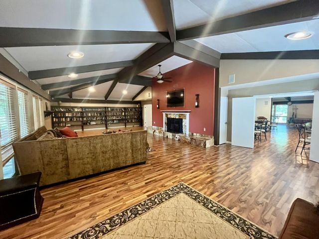 5635 Azalea Cir, Pollock Pines, CA 95726