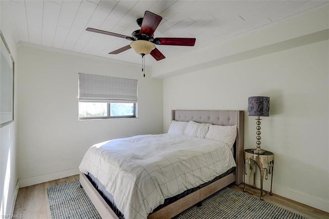 305 SE 14th TER, Cape Coral, FL 33990