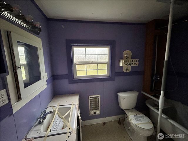 1304 5th Street, Cosmopolis, WA 98537