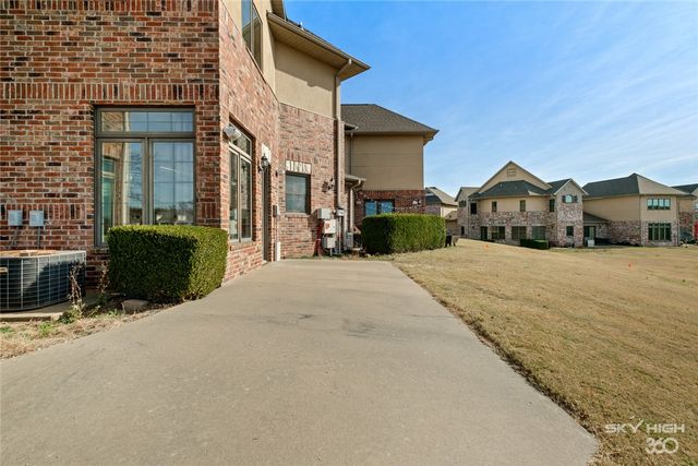 2606 S Everest Avenue, Rogers, AR 72758