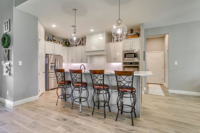 947 Silverleaf Drive, Weatherford, TX 76085