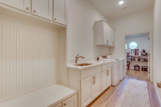 947 Silverleaf Drive, Weatherford, TX 76085