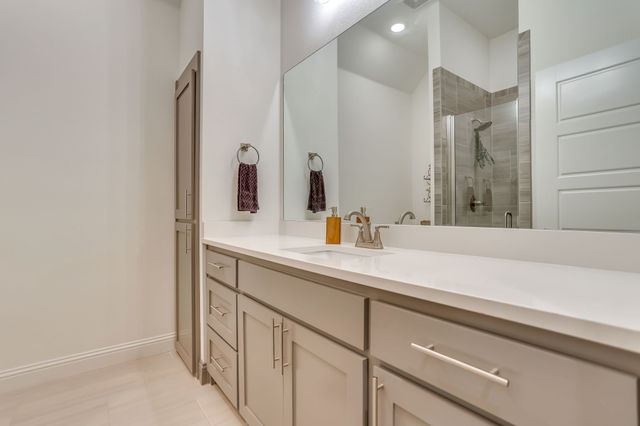 947 Silverleaf Drive, Weatherford, TX 76085