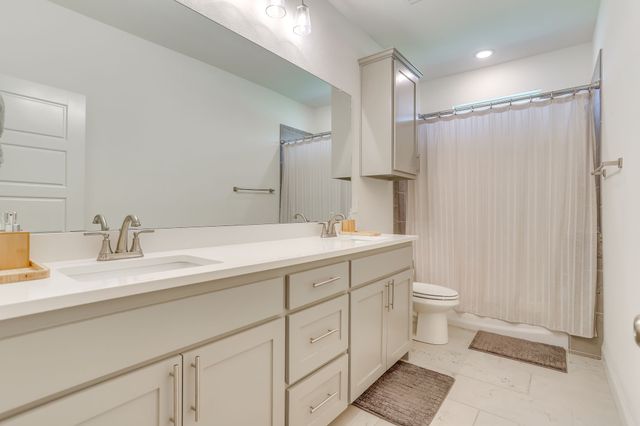 947 Silverleaf Drive, Weatherford, TX 76085