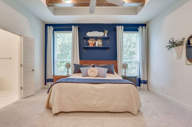 947 Silverleaf Drive, Weatherford, TX 76085