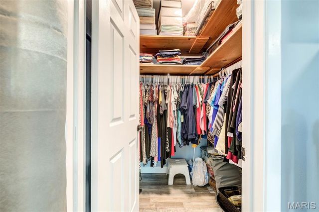 10123 Sakura Drive A, St Louis, MO 63128