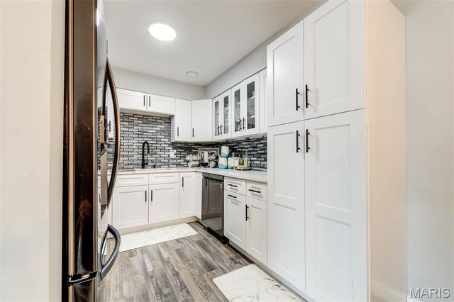 10123 Sakura Drive A, St Louis, MO 63128