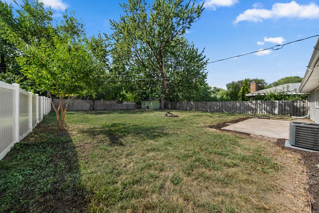 6809 Dudley Avenue N, Crystal, MN 55428